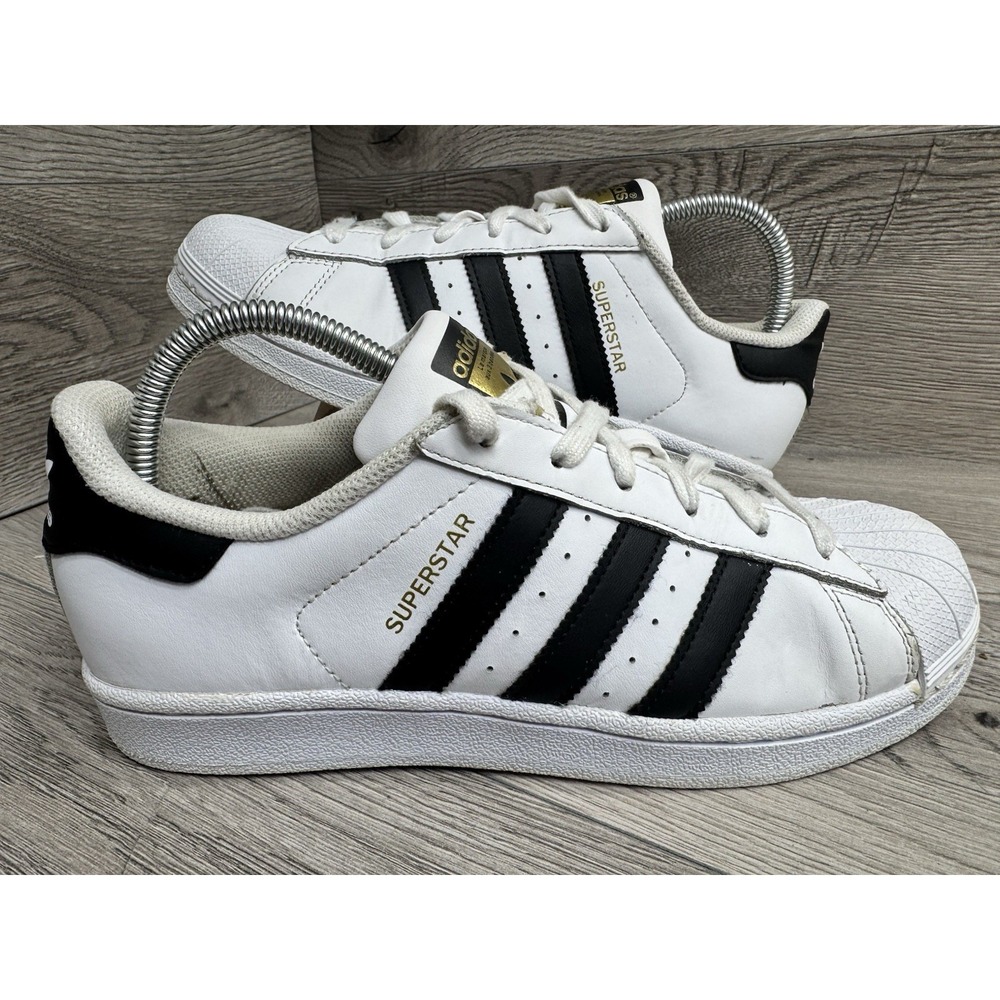 adidas Originals Men's Superstar Sneakers | White/Black | Size: 6.5 Shoes